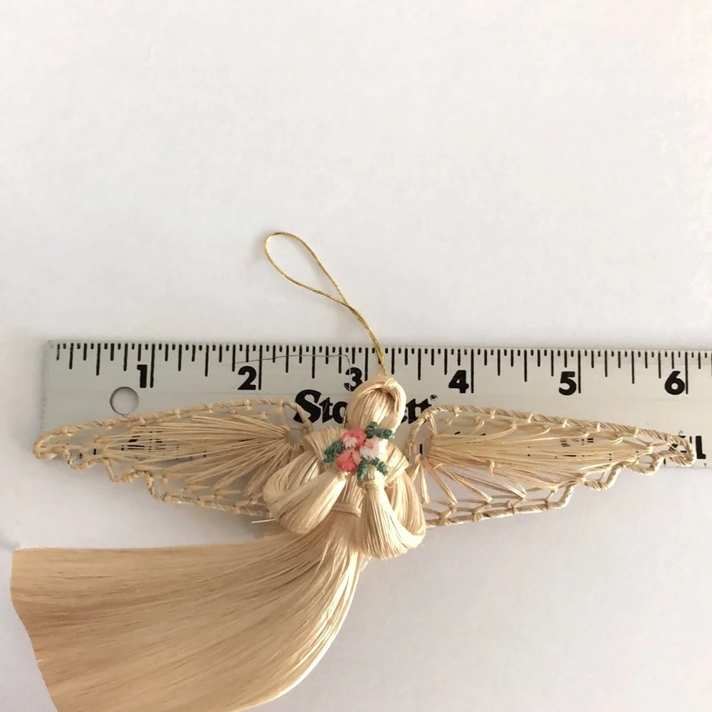 Straw Angel ornament with embroidered flower bouquet